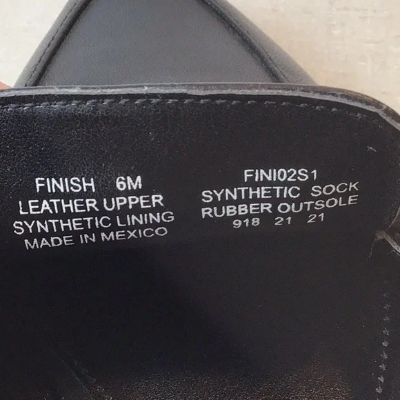 Steve Madden Black Leather Mules with Gold Chain EUC - Picture 5 of 10